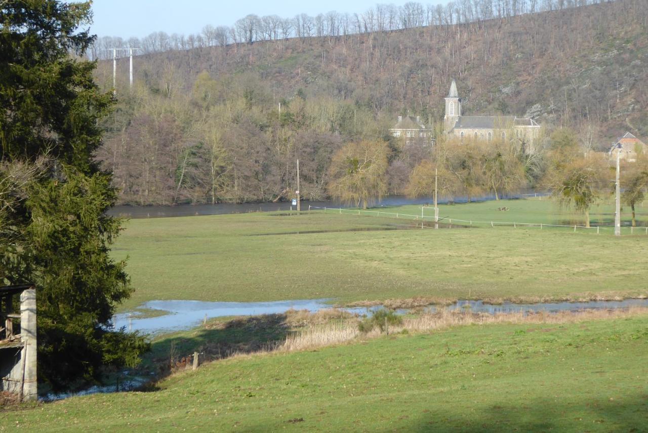 Gite Superequipe En Ardenne Belge Rendeux Buitenkant foto