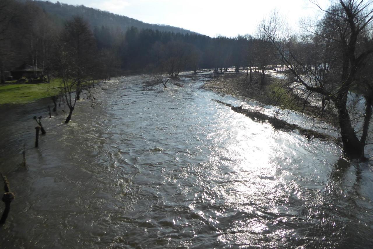 Gite Superequipe En Ardenne Belge Rendeux Buitenkant foto